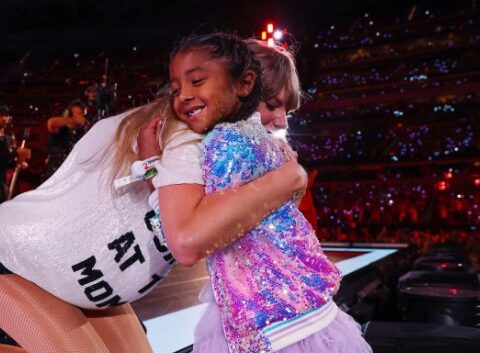 Taylor Swift Gives Kobe Bryant's Daughter Bianka Her Hat in Touching Tribute